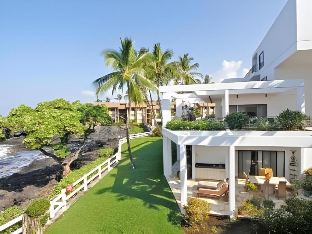 Wyndham Royal Sea Cliff Resort Kailua-Kona Exterior photo