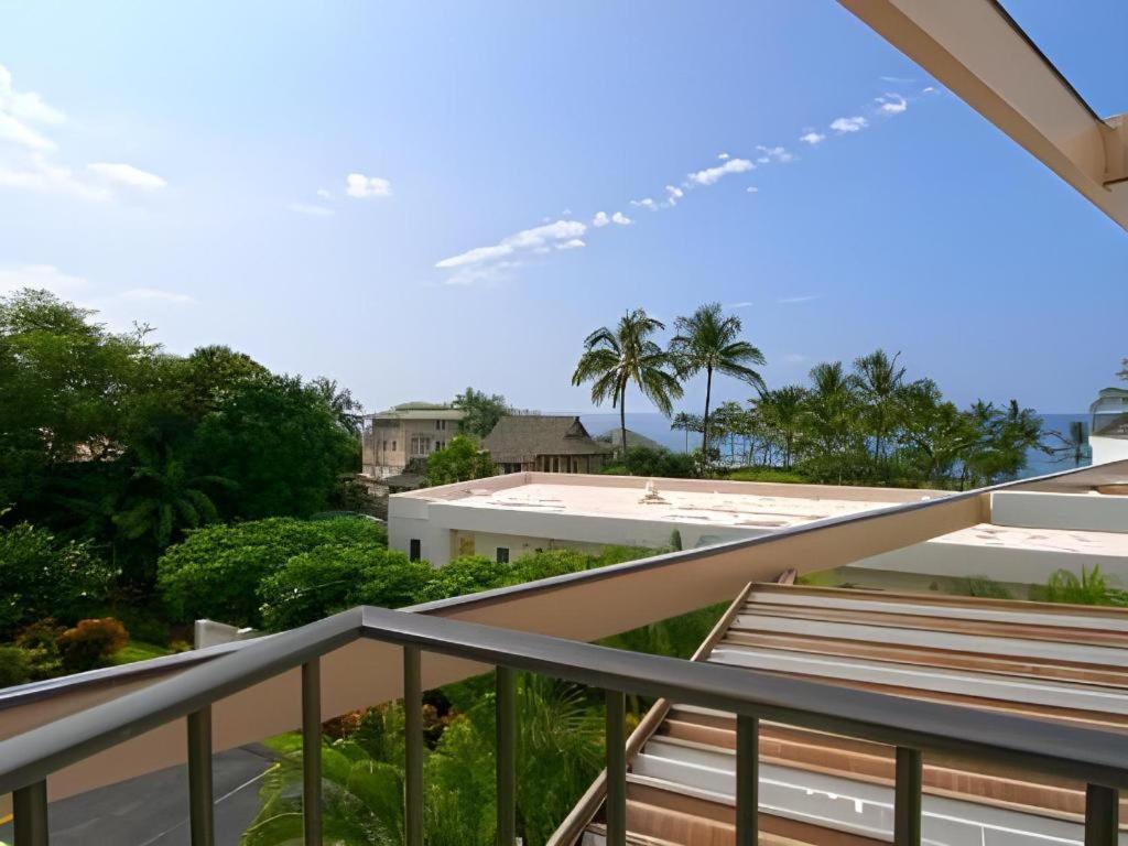 Wyndham Royal Sea Cliff Resort Kailua-Kona Exterior photo