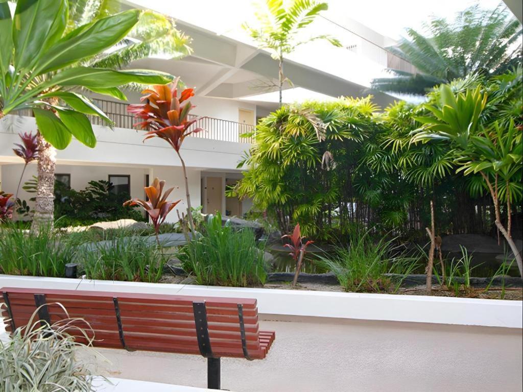 Wyndham Royal Sea Cliff Resort Kailua-Kona Exterior photo