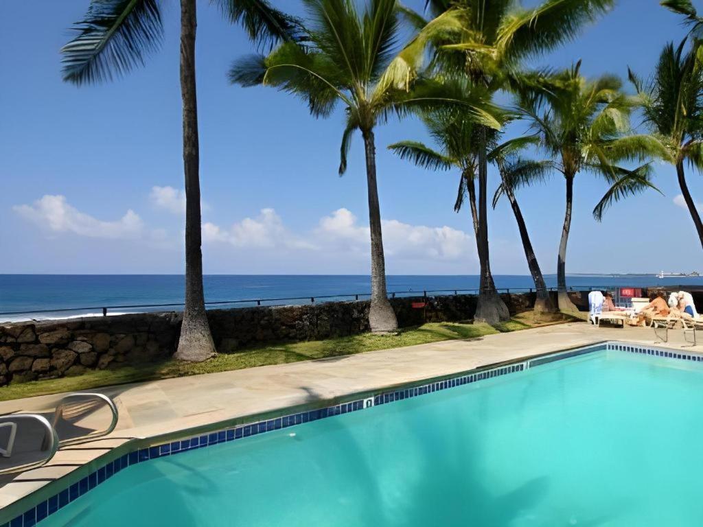 Wyndham Royal Sea Cliff Resort Kailua-Kona Exterior photo